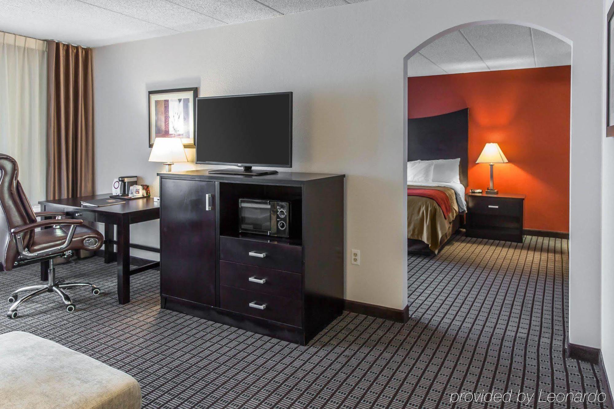 Clarion Hotel & Suites BWI Airport North Baltimore Buitenkant foto